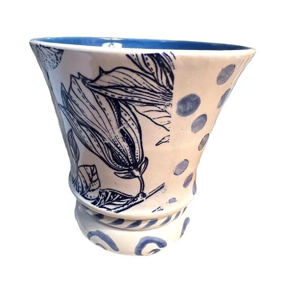 Blue & White Floral Pottery Tumbler, Makeup Brush Holder/Leaves-PolkDots - Picture 6 of 17